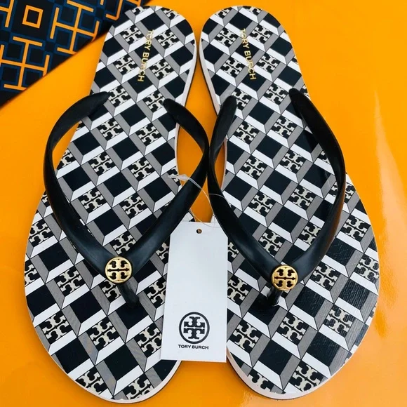 Tory burch thin flip flop black cheap